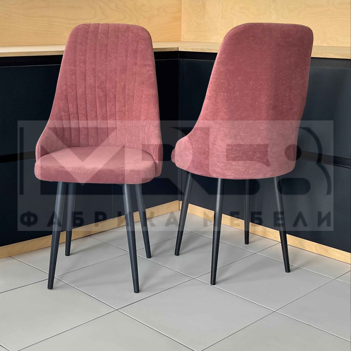 Стулья кухонные Прованс мягкие велюр Малиновый/Чёрный